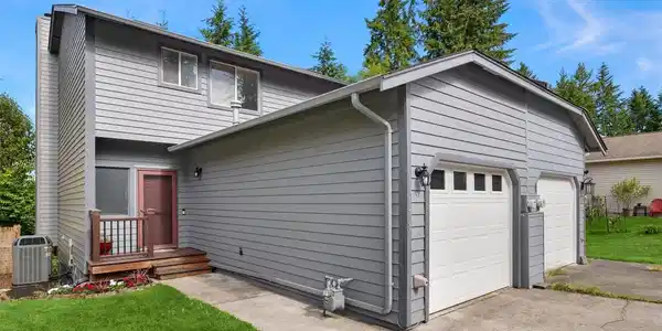 13178 Lakeridge NW