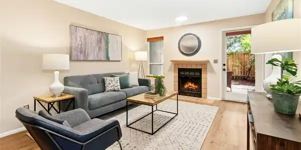 13717 Linden N