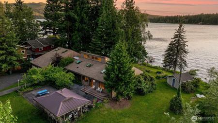 3169 Agate Bay