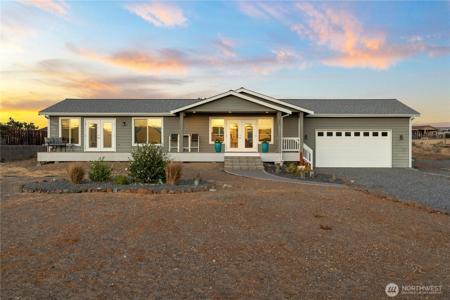 615 Sunset SW