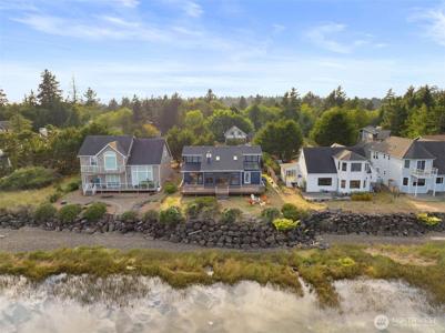 314 Harbor View SE