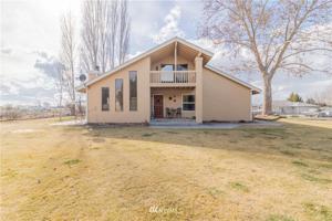 1985 Quail Drive NE