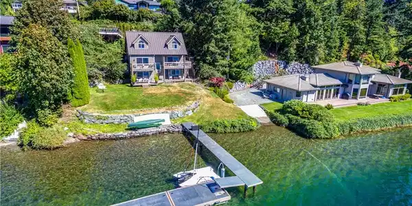 2377 Northshore Road