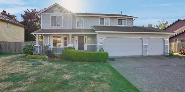 2107 Douglas