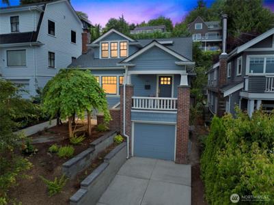 2625 11th E