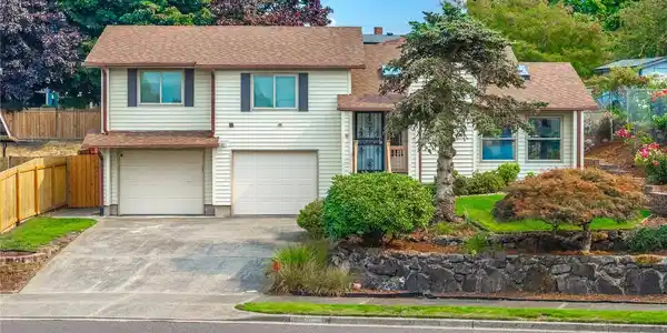 7319 Cushman