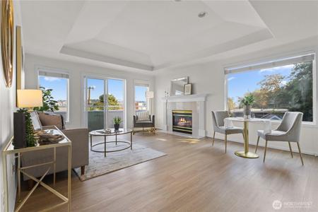 2167 Dexter N