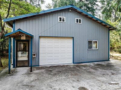 7615 318th NW