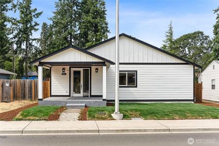 9821 Veterans SW