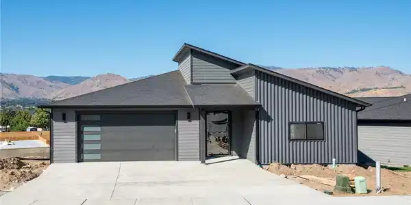 252 NW Chinook
