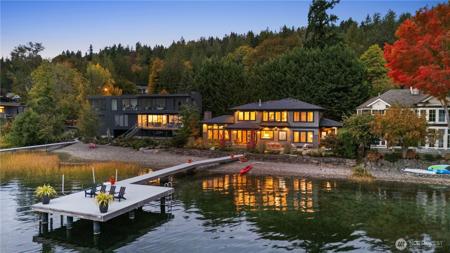 3123 Lake Sammamish NE