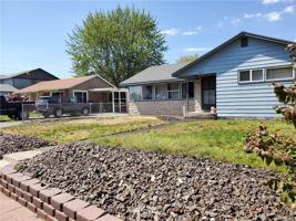 2020 W Lakeside Drive