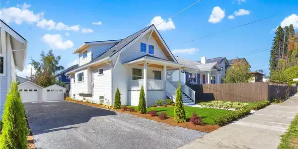 4311 5th NW