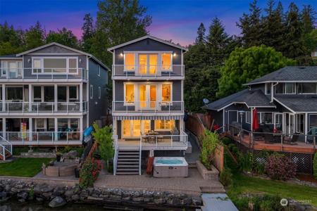 4287 Lake Sammamish Shore SE