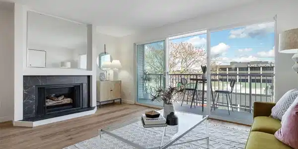 762 Hayes