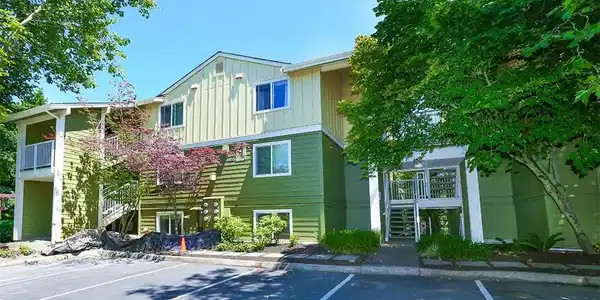 N 130th Street
