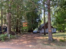 471 Lakeshore E