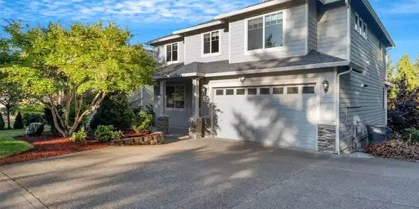 8001 184th E