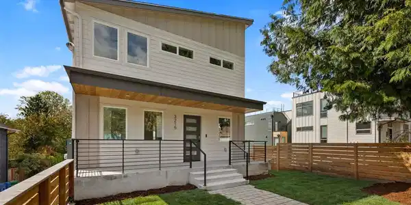 3215 37th S