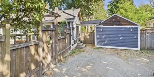 12026 Sand Point NE
