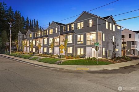 7025 Rainier