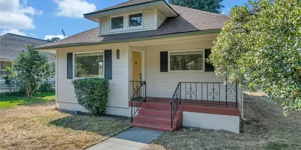 604 Dupont