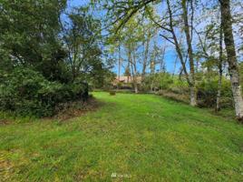 798 Duck Lake SE