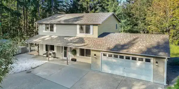 22311 Autumnwood SE