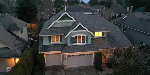 2116 263rd SE