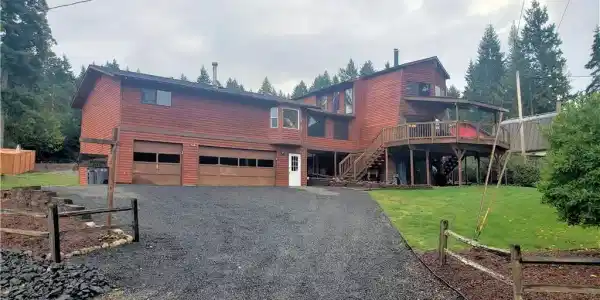 220 Mason Lake E