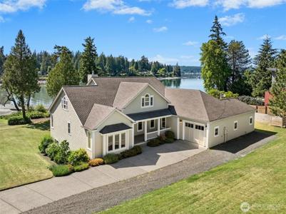 15809 Virginia Point NE