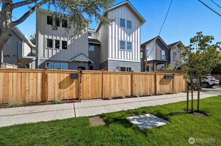 7322 11th NE