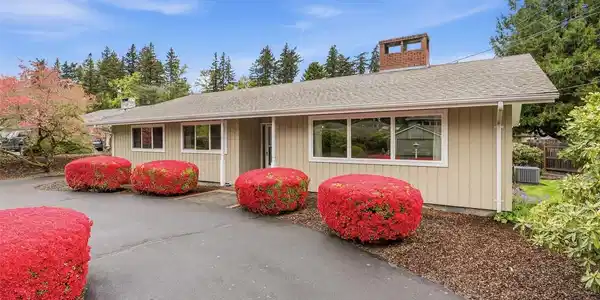2246 Cascade