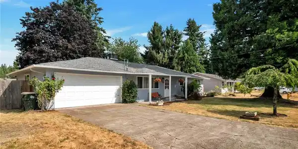 2218 Maxine Street SE