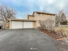 4305 W Lakeshore