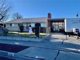 1330 W Columbia Avenue