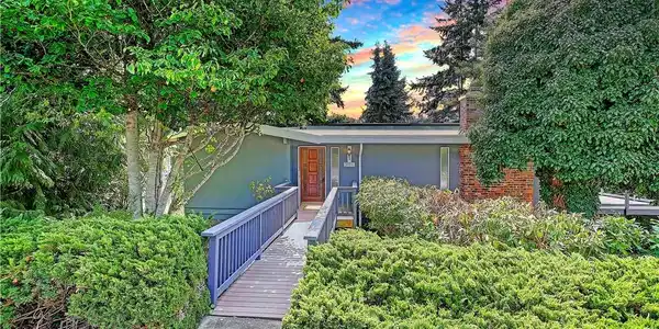 366 Selkirk