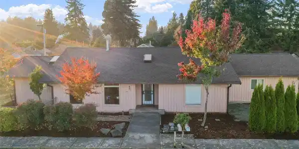 901 7th SW