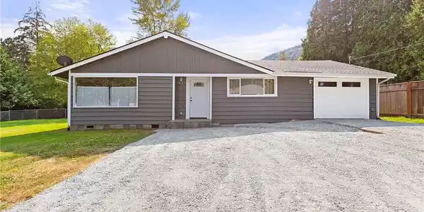 3023 Cedar Lane