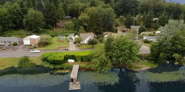 4537 Black Lake SW