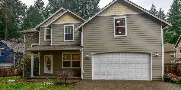 6145 37th SE