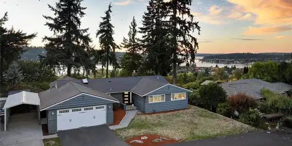 4645 116th SE