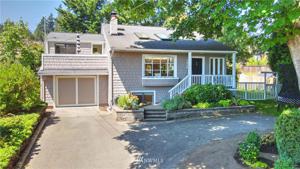 2829 Lake Sammamish SE