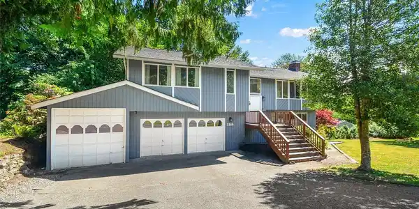 2219 Soper Hill