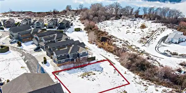 9464 Yakima NW