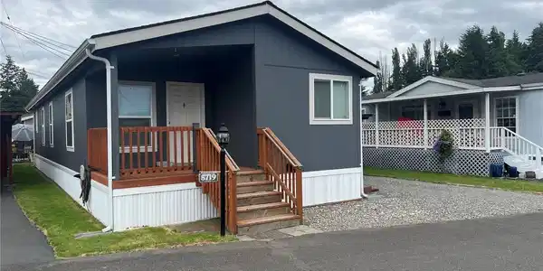 5719 112th E