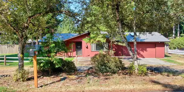 7015 183rd E