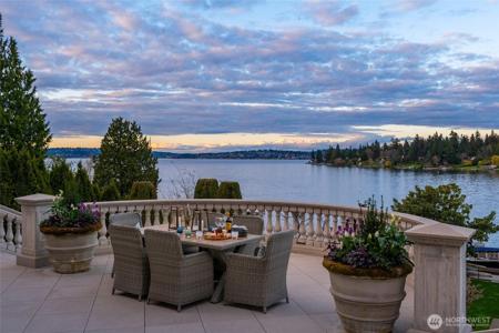 3602 Evergreen Point