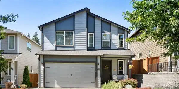 7740 20th SE