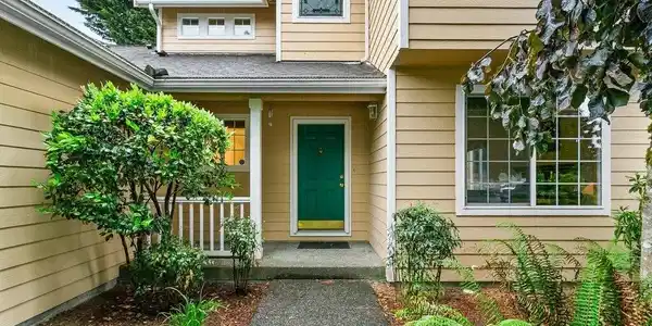 1811 53rd SE
